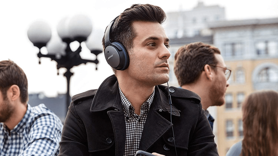 Ahorre $ 69 en los auriculares con cancelación de ruido Bose QuietComfort 25