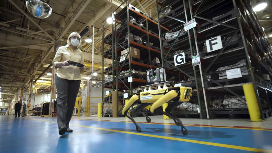 Ford emplea los robots Spot de Boston Dynamics para explorar fábricas